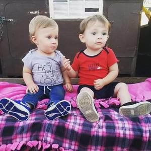 Meet your Posher, Levi